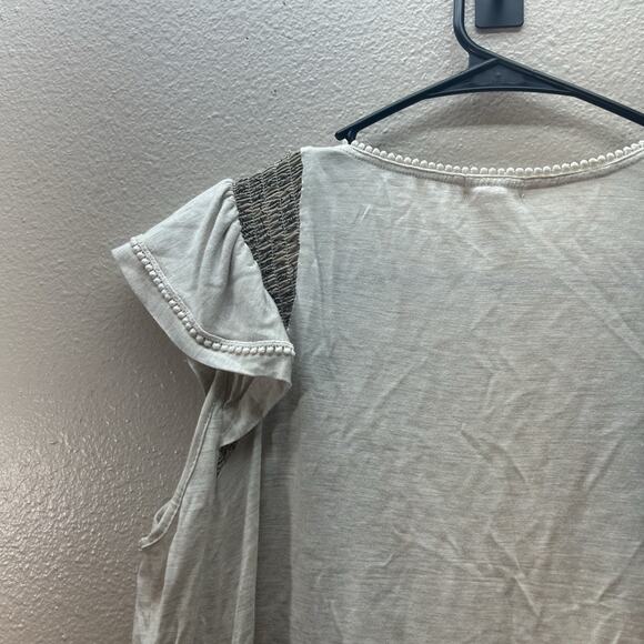 Tiny Anthropologie Embroidered Blouse Top Size Small Boho Floral Flutter Sleeves - Picture 3 of 5